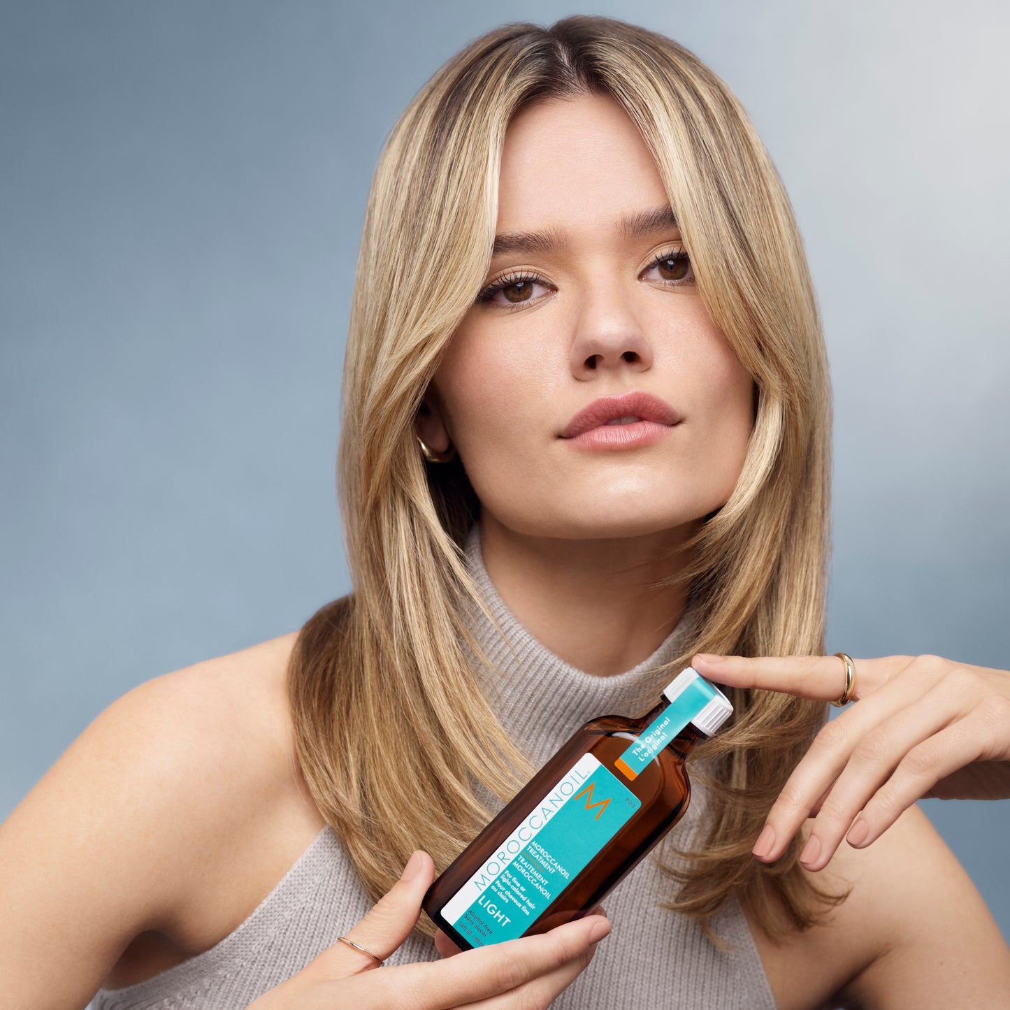 Moroccanoil Treatment Light 100ml – Aceite ligero con argán para cabello fino, rubio o claro. Distribuidor autorizado Tatán Peluquería Colombia